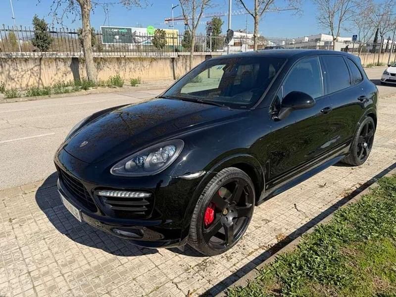 Usado Porsche Cayenne GTS 420 CV (308 kW) 2013 Negro SUV