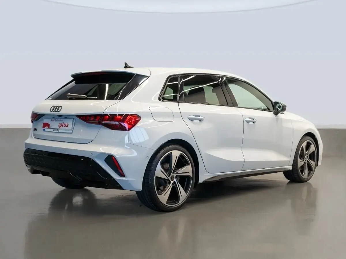Usado Audi A3 Sport 150 CV (110 kW) 2024 Blanco Berlina