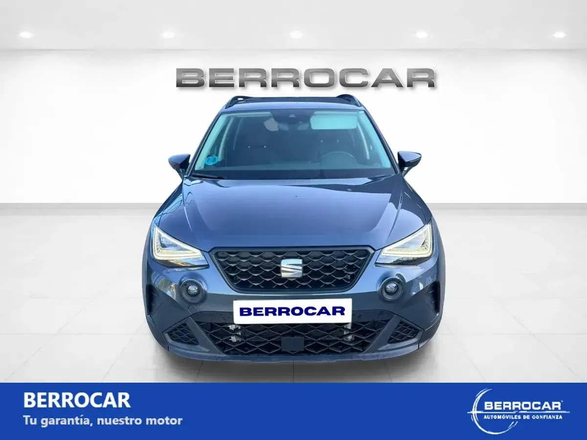 Usado Seat Arona Style 115 CV (84 kW) 2025 Gris SUV