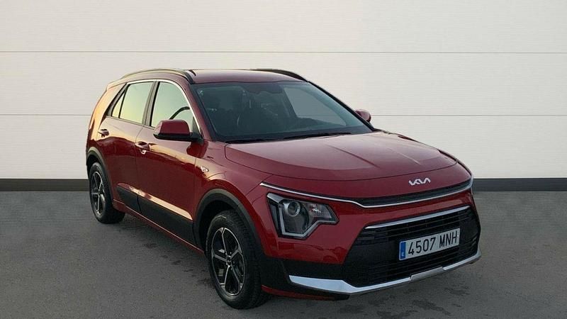 Rojo Usado 2024 Kia Niro SUV | 26.500 € (Precio justo) - Imagen 1/4