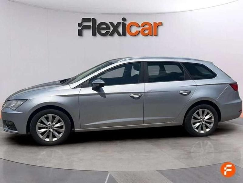 Usado Seat Leon ST Style 131 HP (96 kW) 2020 Cinzento Carrinha