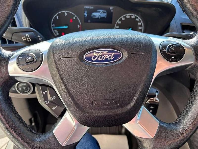Usado Ford Tourneo Connect Trend 120 CV (88 kW) 2022 Blanco Monovolumen
