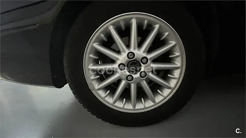 Usado Volvo C70 200 CV (147 kW) 2004 Negro Descapotable
