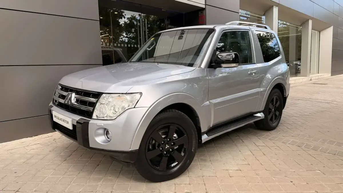 Usado Mitsubishi Montero Motion 200 CV (147 kW) 2009 Plateado SUV