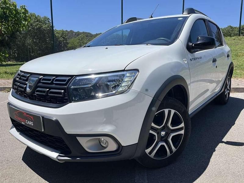 Blanco Usado 2020 Dacia Sandero Essentiel Utilitario | 12.900 € (Un poco caro) - Imagen 1/4