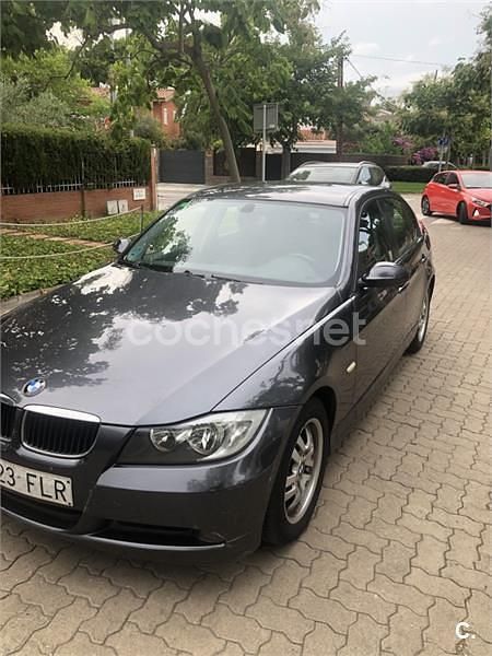 Usado BMW 318 129 CV (94 kW) 2007 Gris / plata Berlina