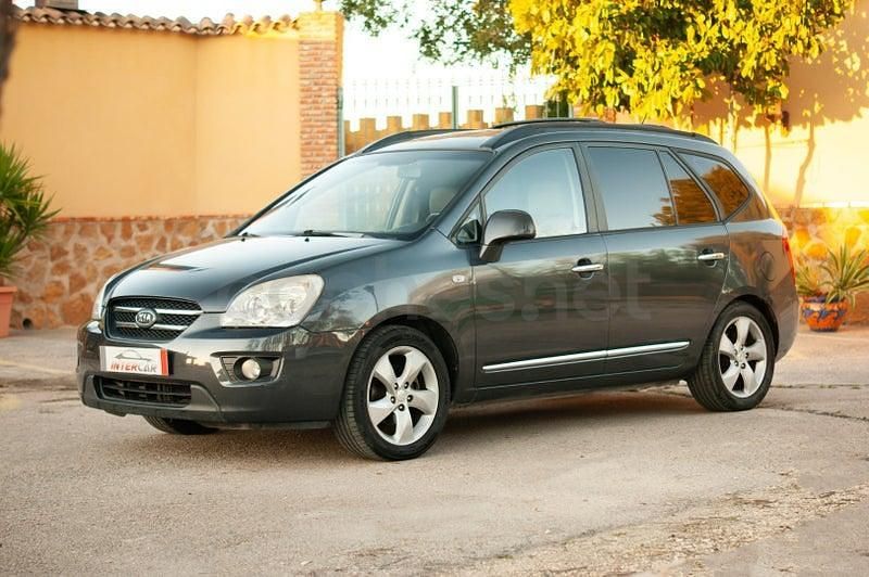 Usado Kia Carens 140 CV (102 kW) 2008 Negro Monovolumen