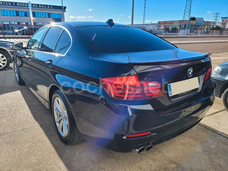 Usado BMW 518 150 CV (110 kW) 2016 Azul Berlina
