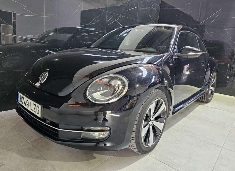 Usado VW Beetle Design 110 CV (80 kW) 2016 Negro Utilitario