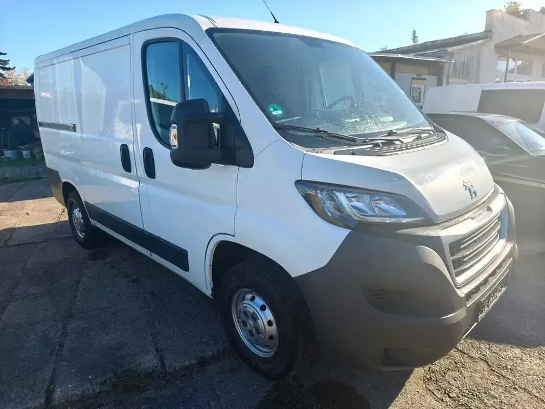 Usado Peugeot Boxer 131 CV (96 kW) 2016 Blanco Van