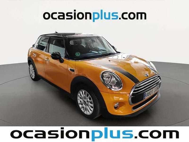 Usado Mini Cooper D 116 CV (85 kW) 2015 Naranja Utilitario