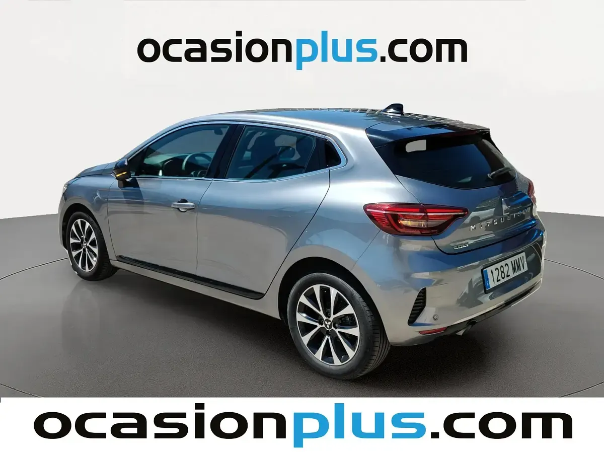 Usado Mitsubishi Colt 90 CV (66 kW) 2024 Gris Utilitario