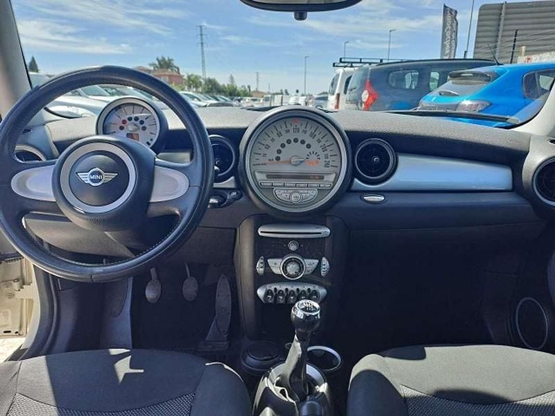 Usado Mini ONE 95 CV (69 kW) 2007 Beige Utilitario