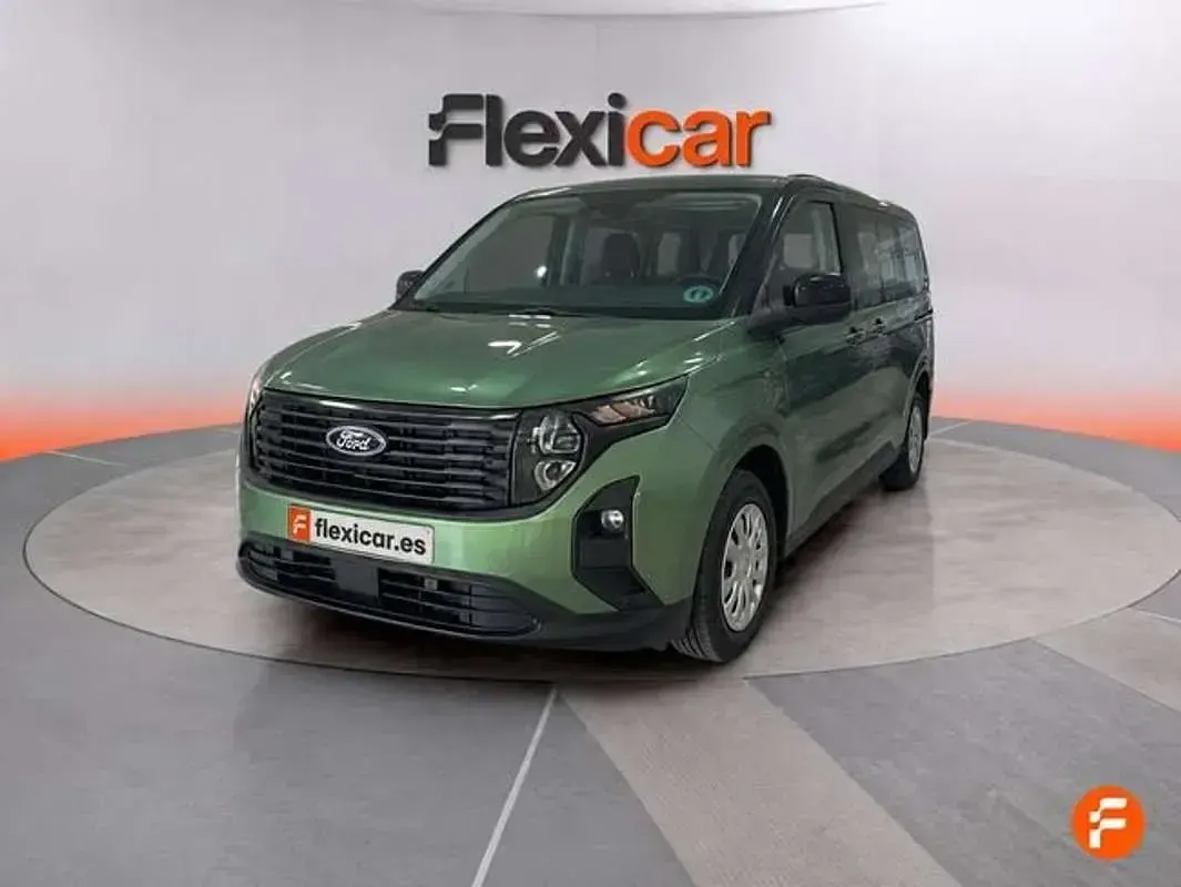 Usado Ford Tourneo Courier Active 125 CV (91 kW) 2024 Azul Monovolumen