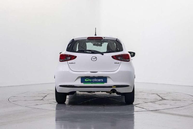 Usado Mazda 2 Center-Line 90 CV (66 kW) 2024 Blanco Utilitario
