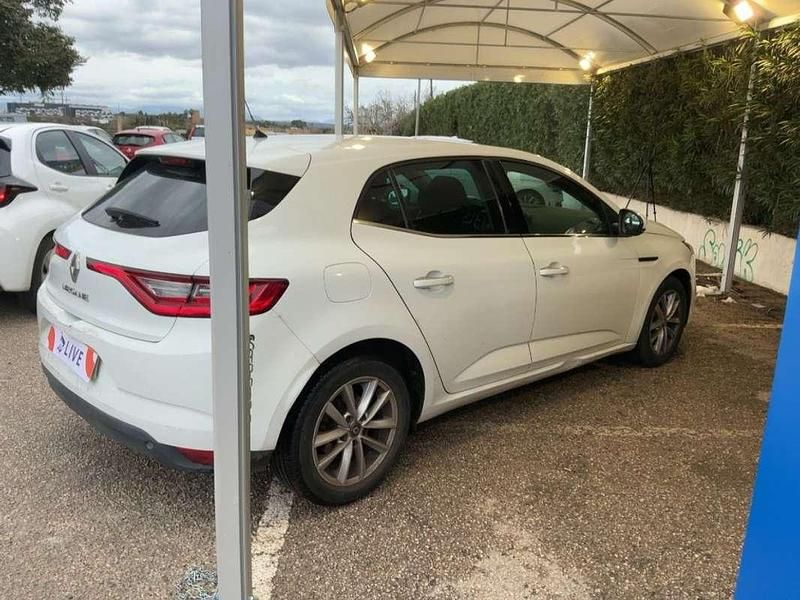 Usado Renault Mégane IV Intens 101 CV (74 kW) 2017 Blanco Utilitario