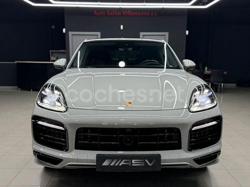 Usado Porsche Cayenne 462 CV (339 kW) 2020 Gris / plata SUV