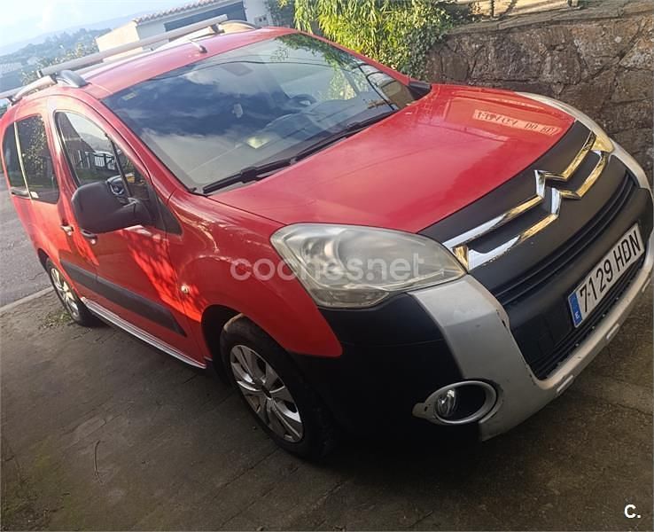 Rojo Usado 2011 Citroën Berlingo XTR Monovolumen | 7600 € (Buen precio) - Imagen 1/4