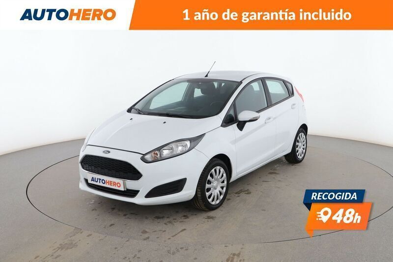Blanco Usado 2017 Ford Fiesta Trend Utilitario | 9099 € (Buen precio) - Imagen 1/3
