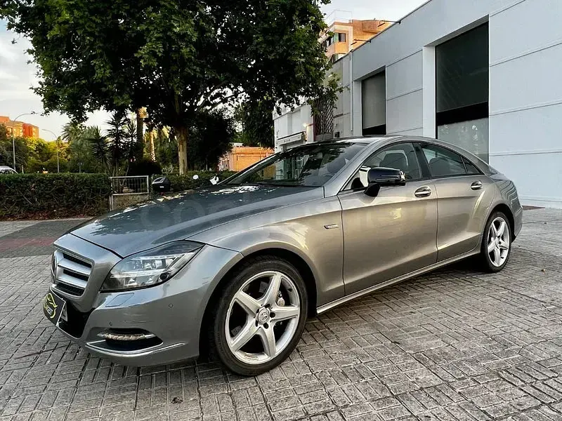 Usado Mercedes CLS350 265 CV (194 kW) 2013 Gris / plata Coupe