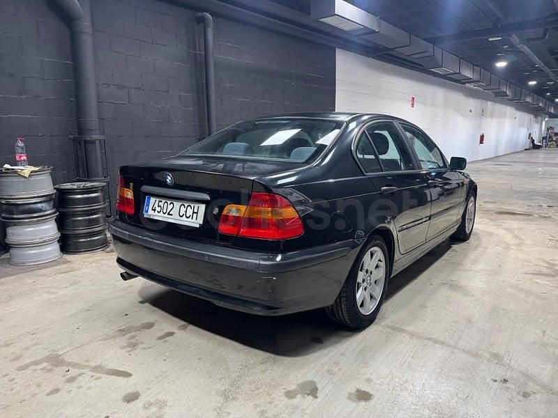 Usado BMW 318 143 CV (105 kW) 2002 Negro Berlina