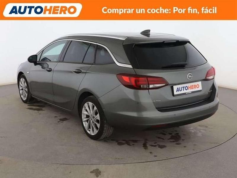 Usado Opel Astra Excellence 150 CV (110 kW) 2017 Gris Familiar