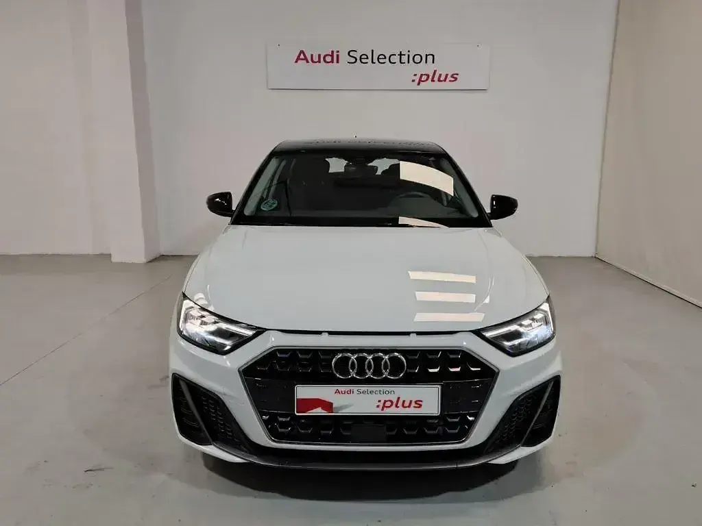 Używany Audi A1 116 KM (85 kW) 2025 Biały SUV