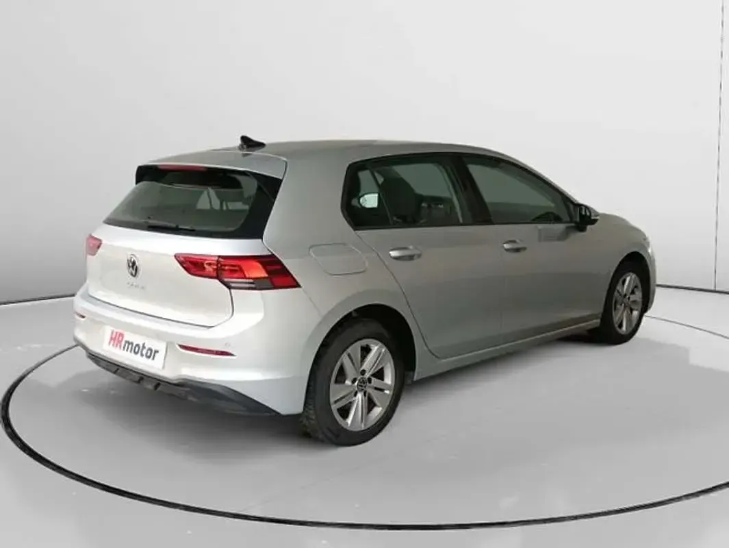 Usado VW Golf VIII Life 110 CV (80 kW) 2024 Gris Utilitario