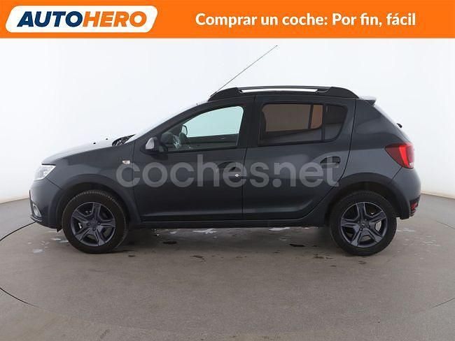 Usado Dacia Sandero 91 CV (66 kW) 2018 Gris Utilitario