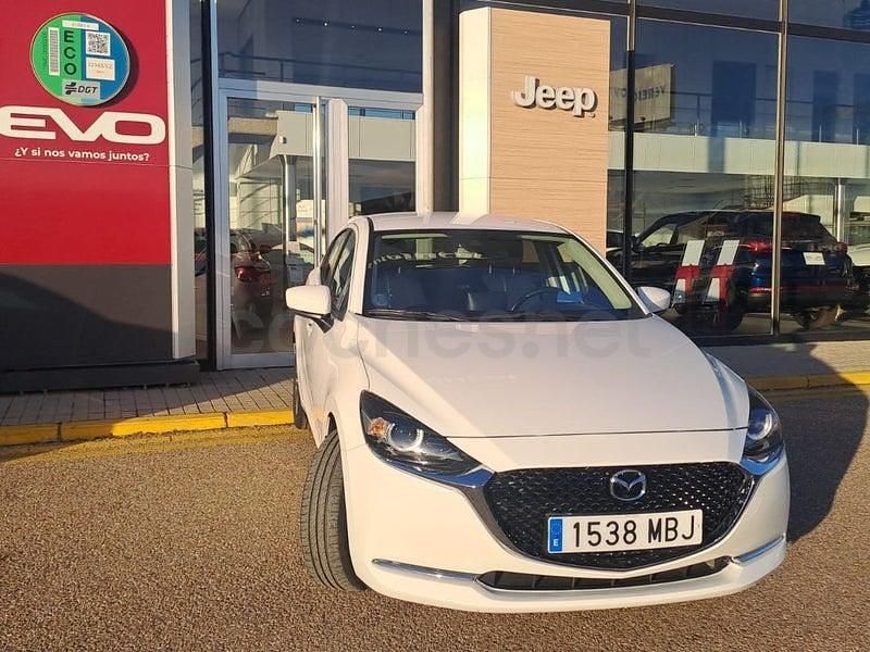 Usado Mazda 2 90 CV (66 kW) 2022 Blanco Berlina