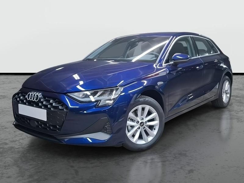 Azul navarra metalizado Usado 2025 Audi A3 Sportback Utilitario | 24.990 € (Super precio) - Imagen 1/4