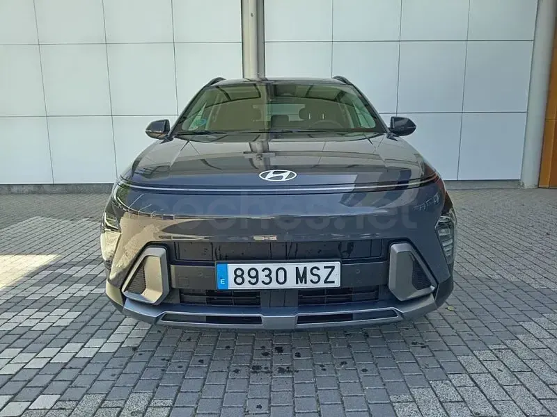 Usado Hyundai Kona 141 CV (103 kW) 2024 Gris / plata SUV