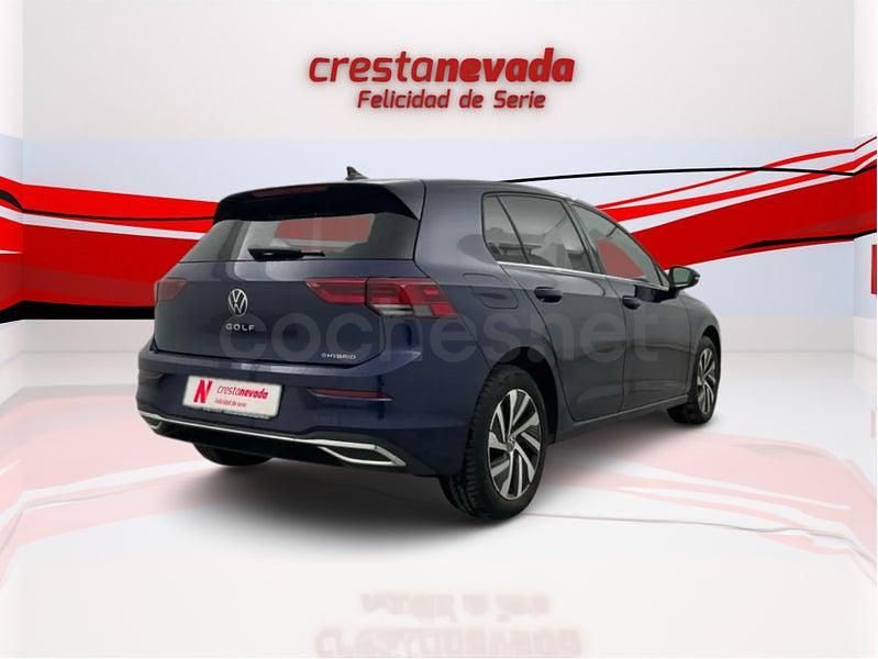Usado VW Golf VIII 204 CV (150 kW) 2023 Azul Berlina