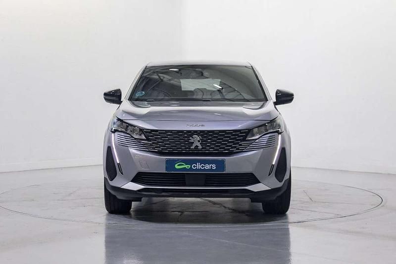 Usado Peugeot 3008 Allure 131 CV (96 kW) 2023 Plateado SUV