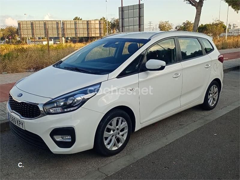 Blanco Usado 2018 Kia Carens Monovolumen | 11.999 € (Buen precio) - Imagen 1/4