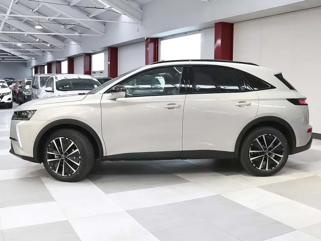 Nuevo DS Automobiles DS7 Crossback 129 CV (94 kW) 2026 Blanco SUV