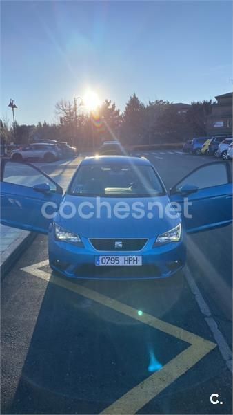 Usado Seat Leon SC Style 122 CV (89 kW) 2013 Azul Utilitario