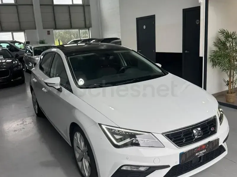 Usado Seat Leon FR 130 CV (95 kW) 2018 Blanco Berlina