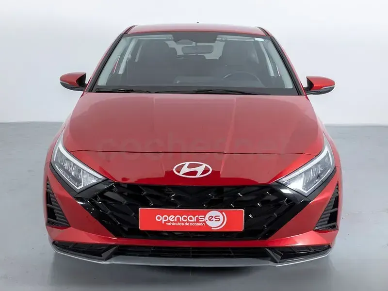 Käytetty Hyundai i20 100 HP (73 kW) 2024 Punainen Viistoperä