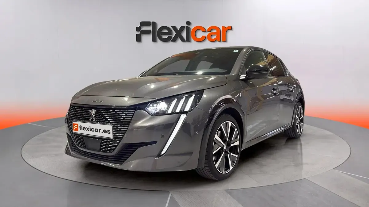 Usado Peugeot 208 GT 131 CV (96 kW) 2021 Gris Utilitario