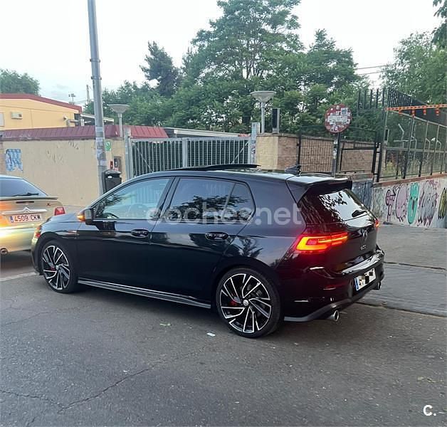 Usado VW Golf VIII GTI 245 CV (180 kW) 2021 Negro Berlina