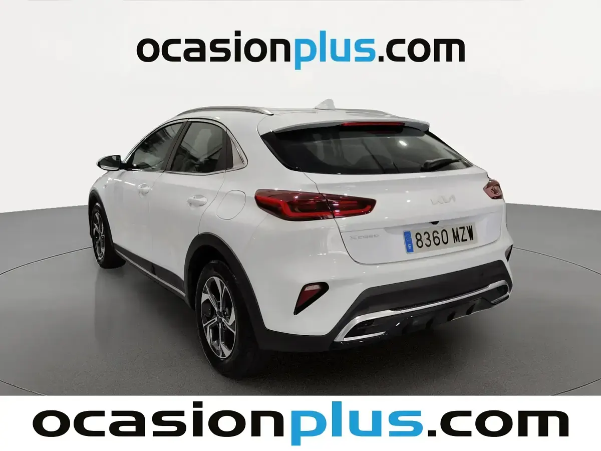 Usado Kia XCeed 100 CV (73 kW) 2025 Blanco SUV