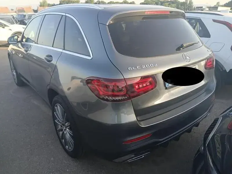 Usado Mercedes GLC200 163 CV (119 kW) 2022 Gris / plata SUV