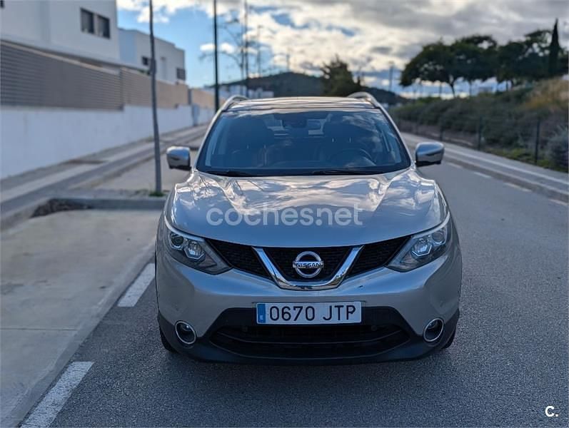 Usado Nissan Qashqai Tekna 130 CV (95 kW) 2016 Gris / plata SUV