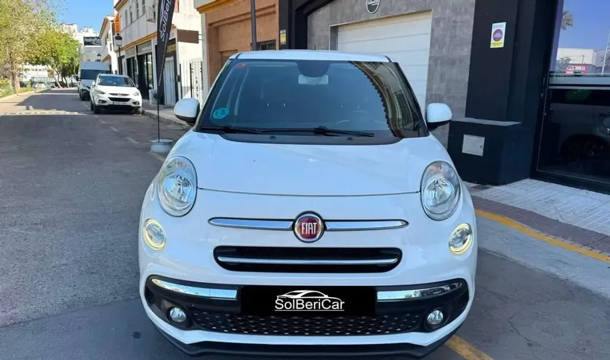 Usado Fiat 500L Lounge 95 CV (69 kW) 2019 Blanco Monovolumen