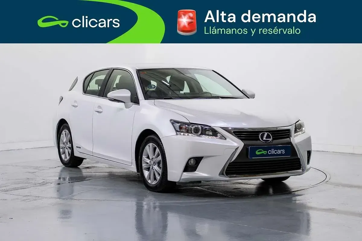 Usado Lexus CT200h Executive Line 99 CV (72 kW) 2016 Blanco Berlina