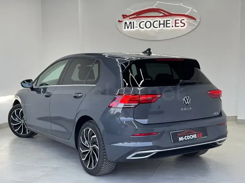 Usado VW Golf VIII Style 150 CV (110 kW) 2024 Gris / plata Berlina