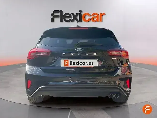 Usado Ford Focus ST-Line 155 CV (114 kW) 2023 Negro Berlina