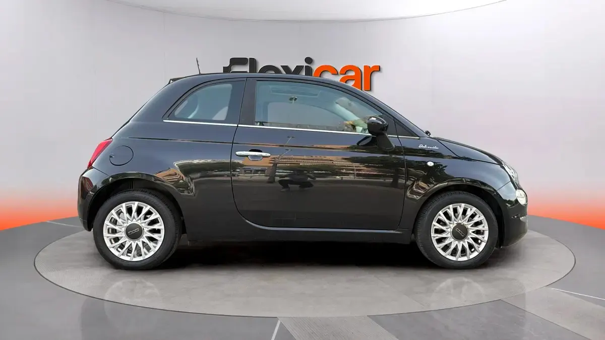 Usado Fiat 500 Dolcevita 71 CV (52 kW) 2021 Negro Berlina