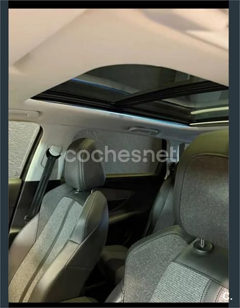 Usado Peugeot 5008 Allure 130 CV (95 kW) 2020 Verde SUV